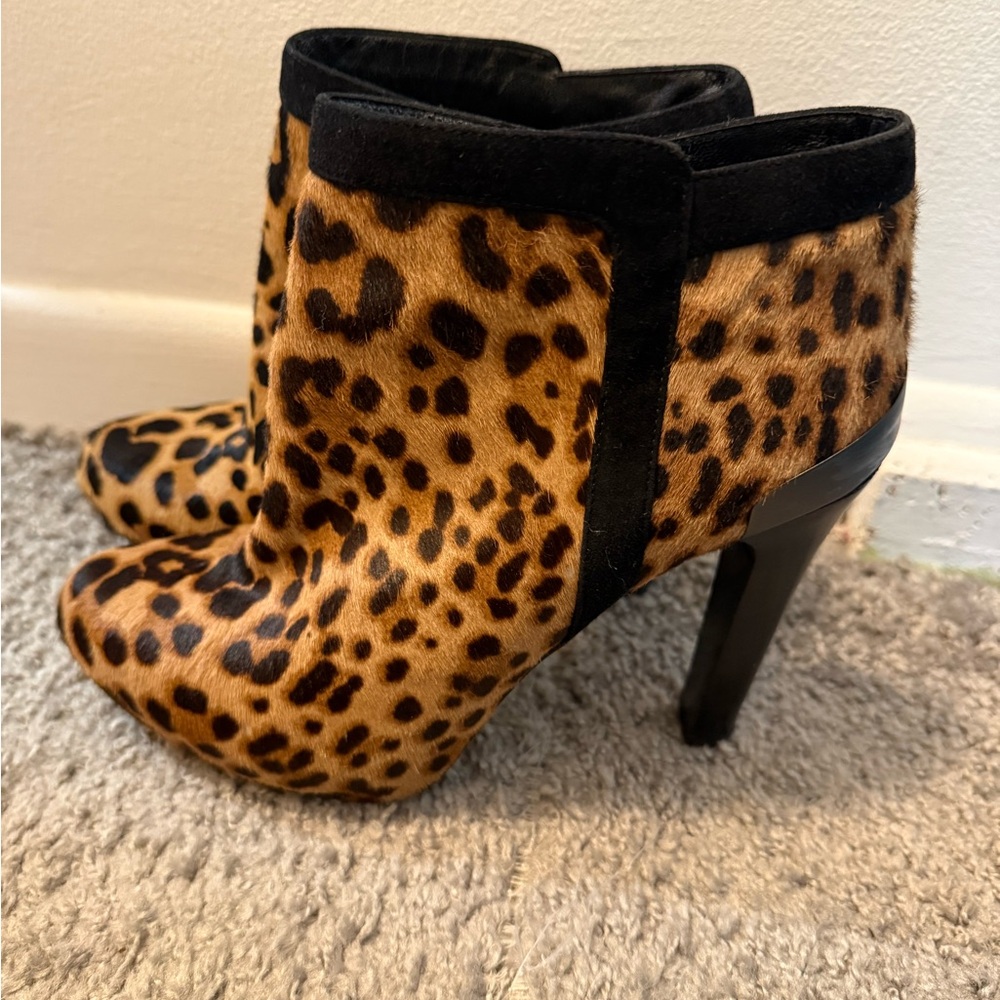 Fendi Brown and Black Ankle Boots with Sleek Design